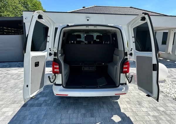 Volkswagen Caravelle cena 109400 przebieg: 198700, rok produkcji 2017 z Wrocław małe 92